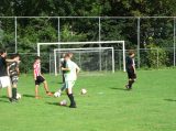 Eerste training SJO D.Z.C. '09/S.K.N.W.K. JO14-1 van het seizoen 2022-2023 (22/116)